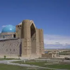 Шымкент-Темирлан-Шаульдер-Отрар-Арыстанбаб-Туркестан-Сауран-Шымкент