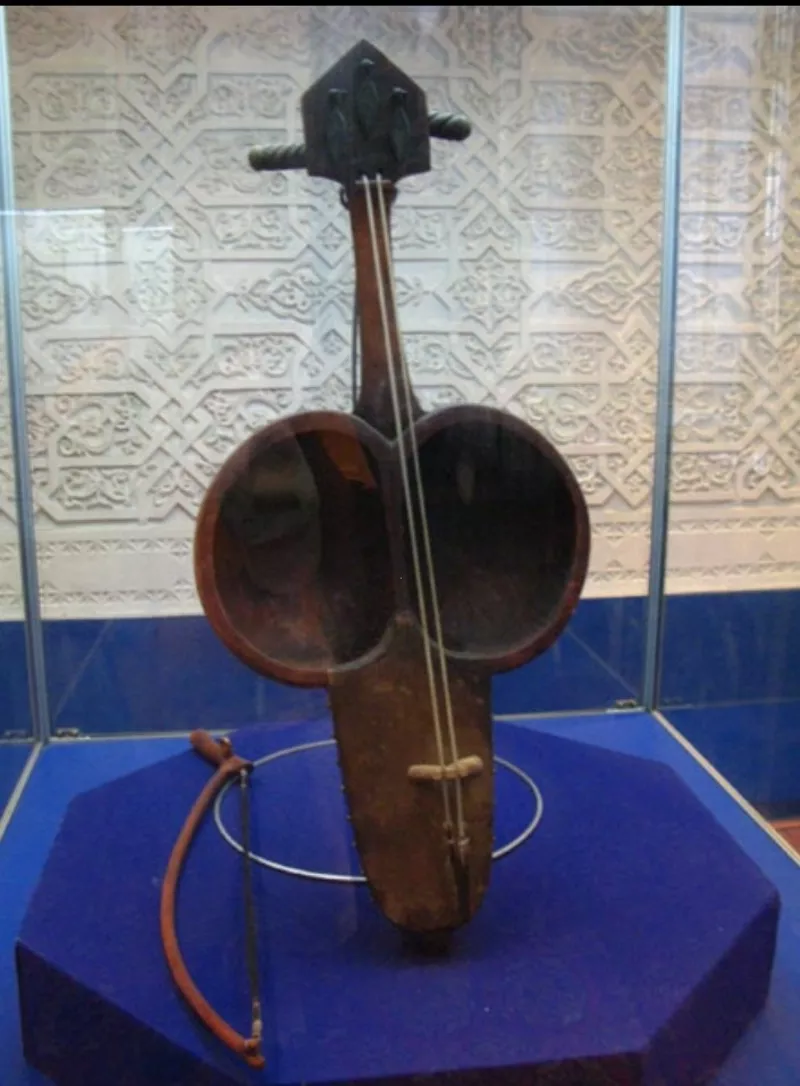 Изготовление музыкального инструмента кобыз